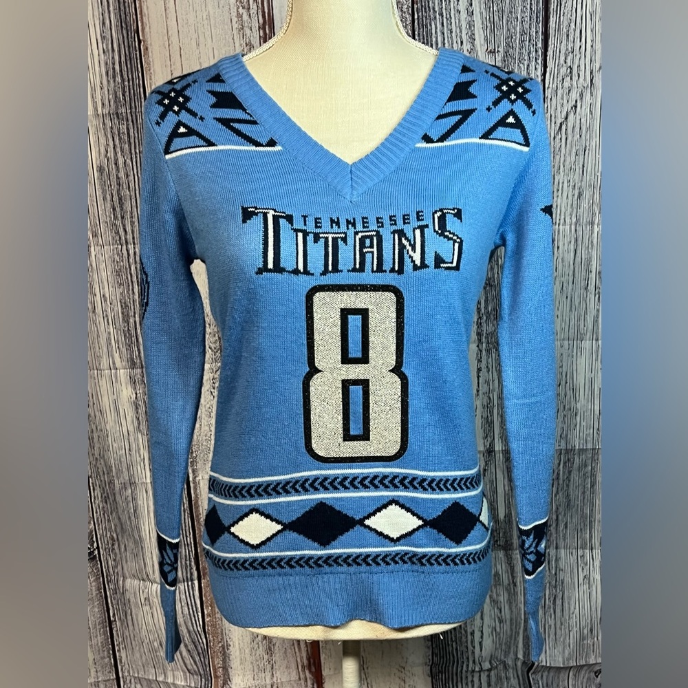 Womens Tennessee Titans sweater #8 Mariota Small NFL